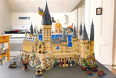 Collecting and trading mini Hogwarts castle memorabilia